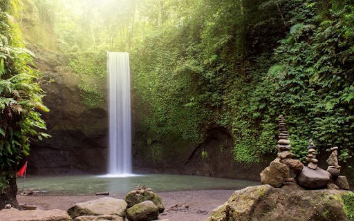 Tibumana Waterfall 